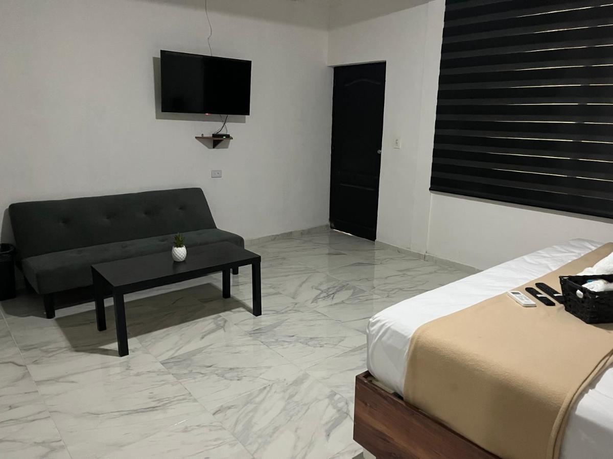 מלון פלאייה דל כרמן Balam Playa - 15Th Ave מראה חיצוני תמונה A room at the hotel