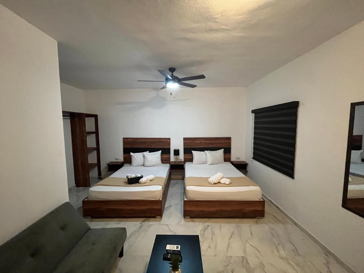 מלון פלאייה דל כרמן Balam Playa - 15Th Ave מראה חיצוני תמונה A room at the hotel