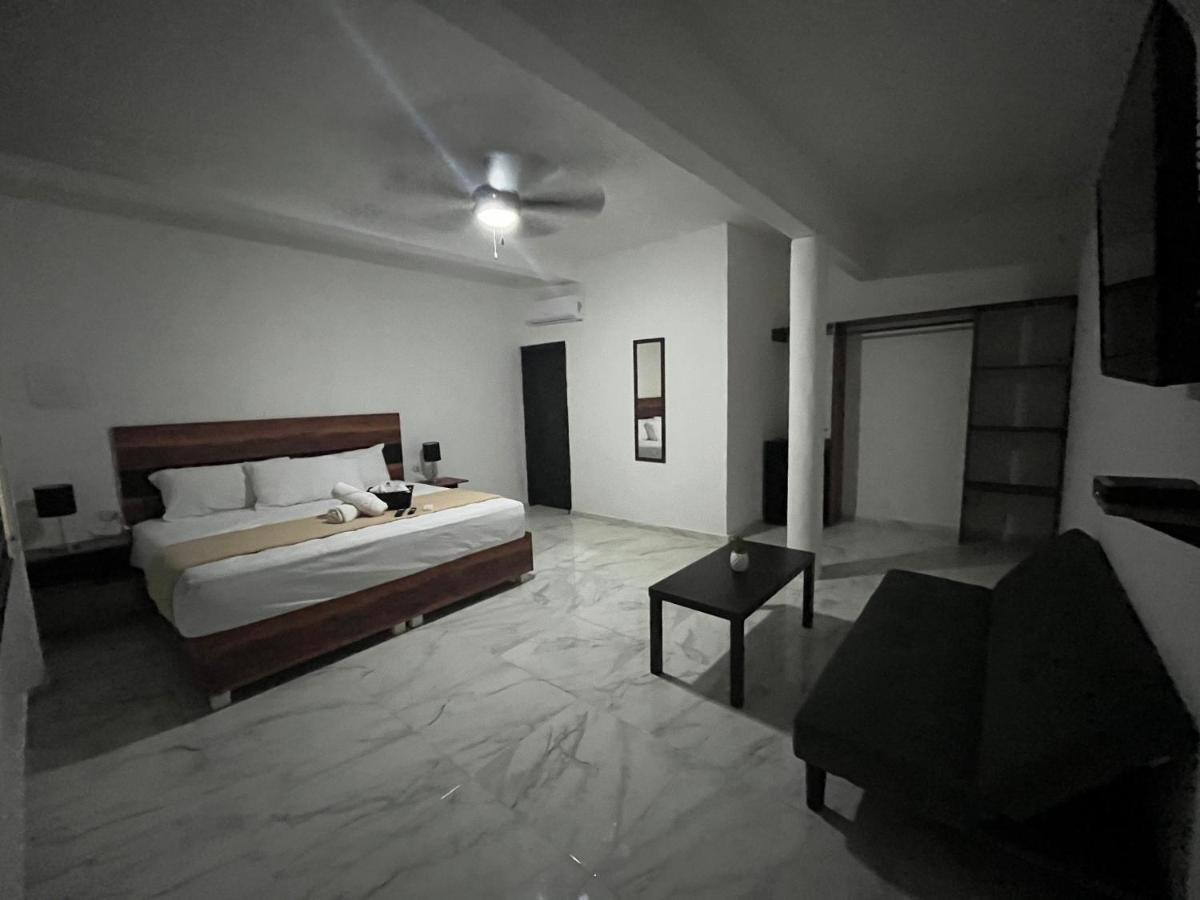 מלון פלאייה דל כרמן Balam Playa - 15Th Ave מראה חיצוני תמונה A room at the hotel