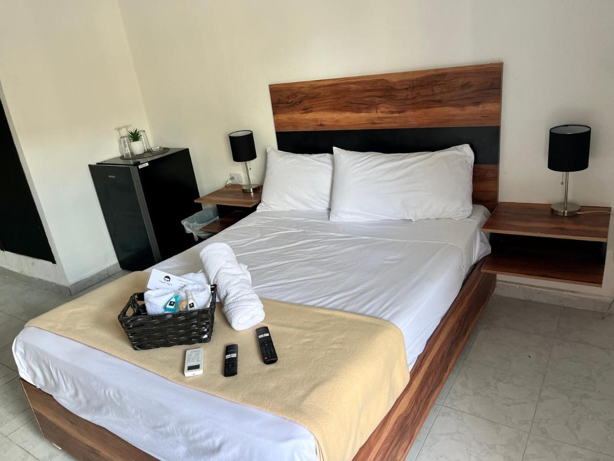 מלון פלאייה דל כרמן Balam Playa - 15Th Ave מראה חיצוני תמונה A bedroom at the hotel