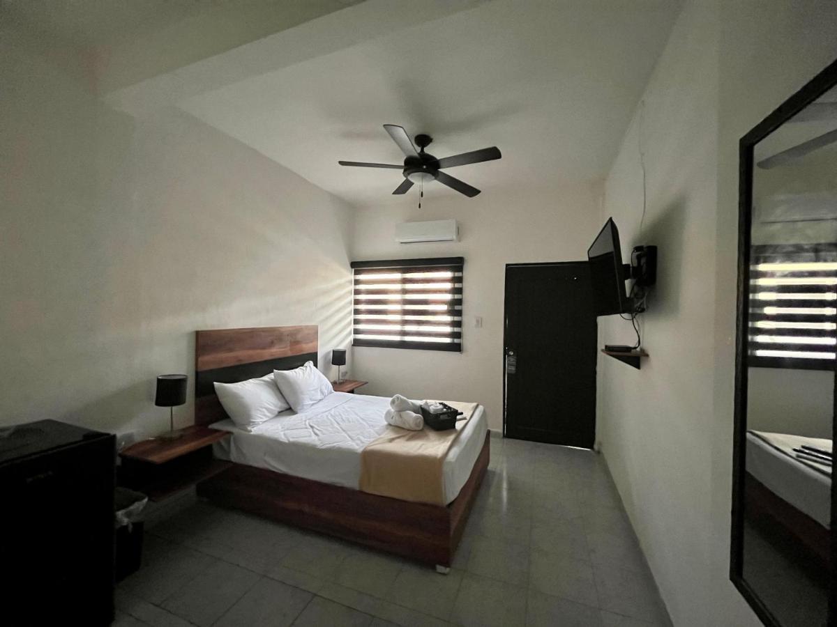 מלון פלאייה דל כרמן Balam Playa - 15Th Ave מראה חיצוני תמונה A room at the hotel