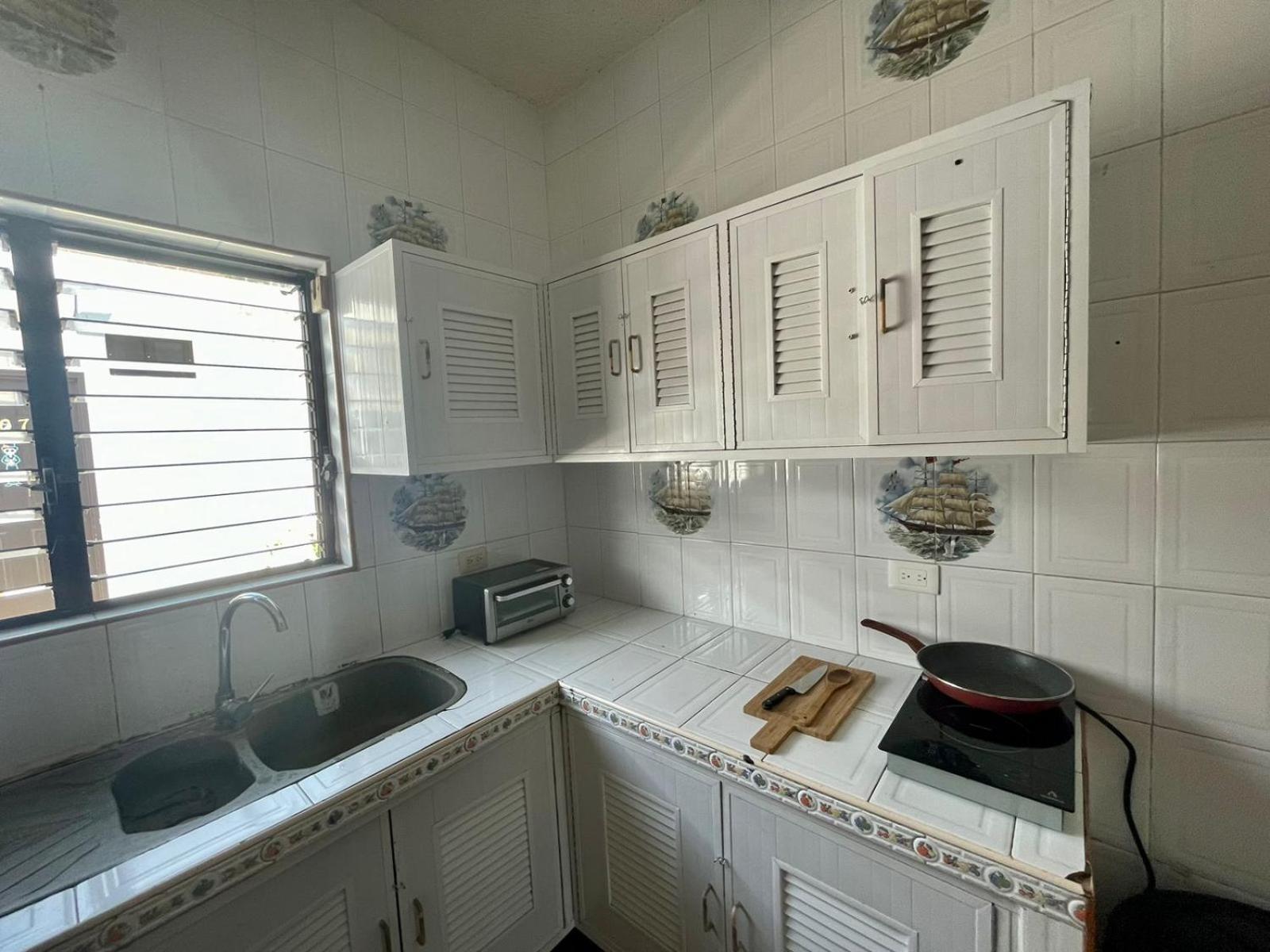 מלון פלאייה דל כרמן Balam Playa - 15Th Ave מראה חיצוני תמונה A typical kitchen in a condominium